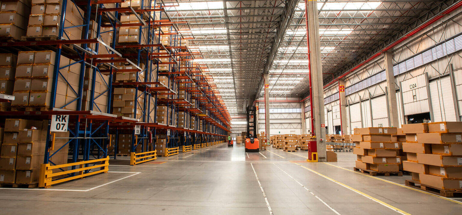 #6408 - Galpão para Locação em Embu das Artes - SP