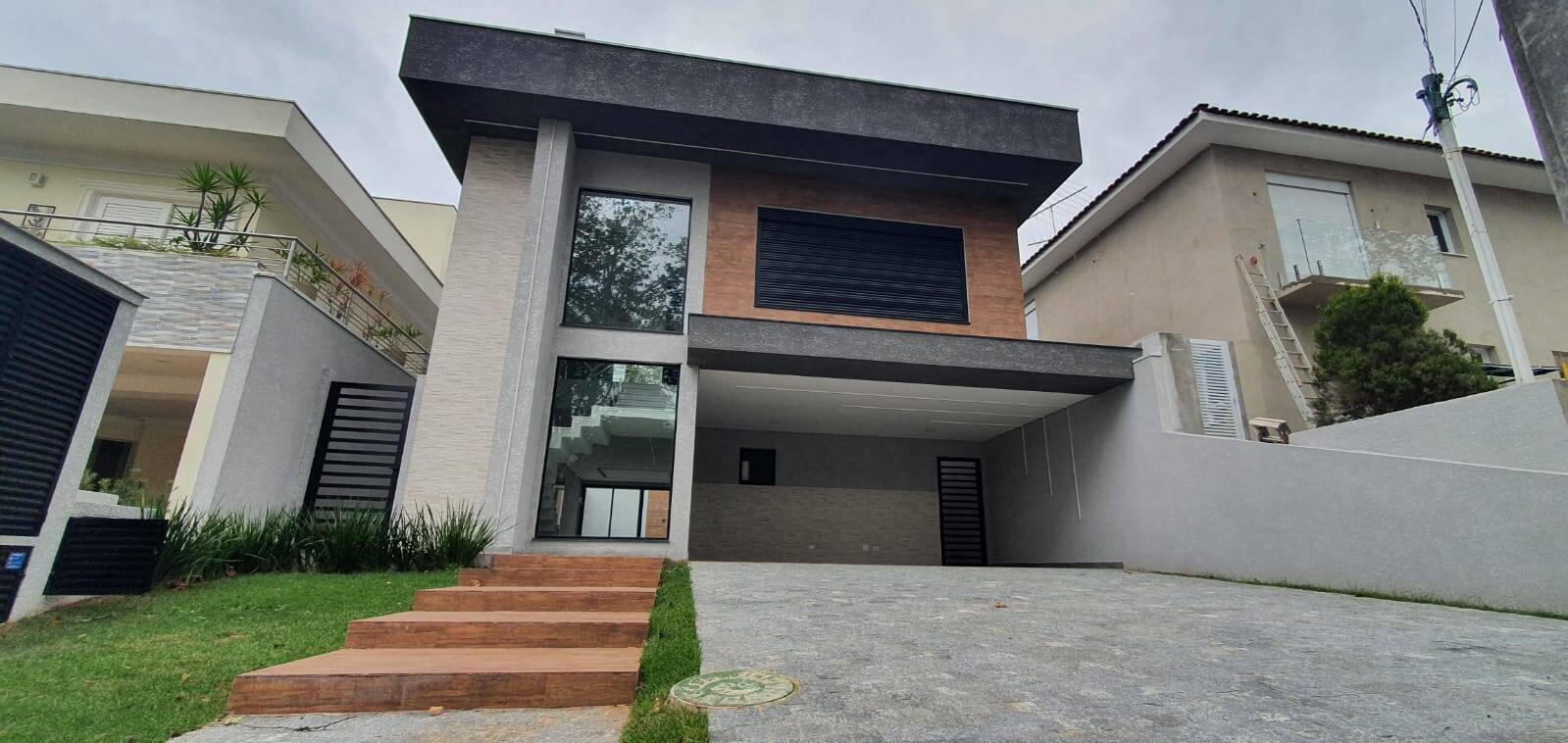 #3981 - Casa em condomínio para Venda em Santana de Parnaíba - SP