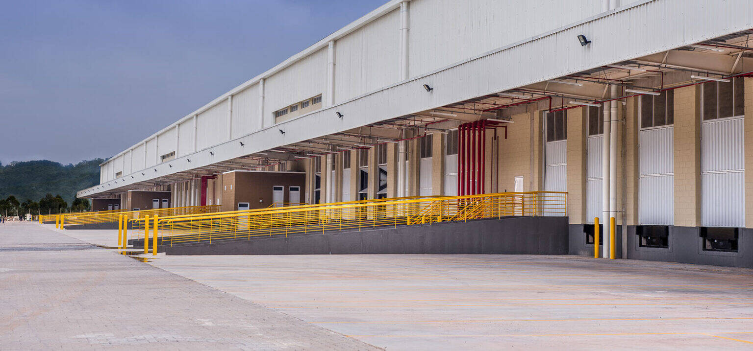 #15713 - Galpão para Locação em Embu das Artes - SP