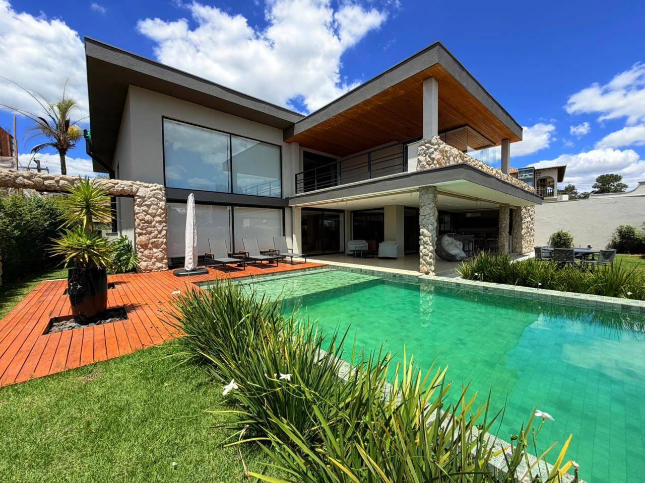 #15695 - Casa em condomínio para Locação em Barueri - SP