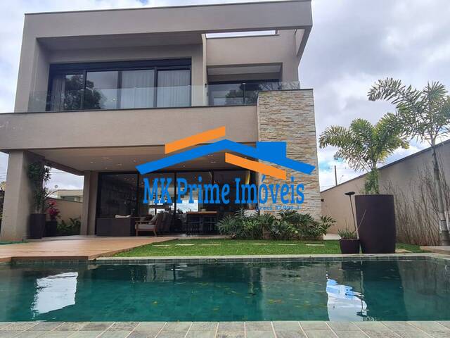 #4790 - Assobradada para Venda em Cotia - SP