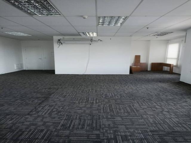 Sala para Venda em Barueri - 3