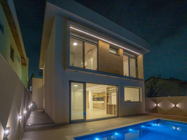 Casa em condomínio para Venda em Santana de Parnaíba - 2