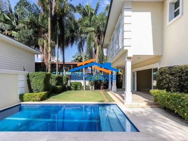 #8416 - Casa em condomínio para Venda em São Paulo - SP