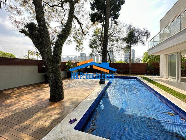 #8479 - Casa em condomínio para Venda em São Paulo - SP