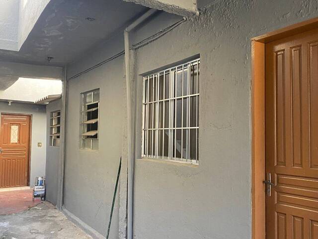 #8582 - Casa para Renda para Venda em Osasco - SP
