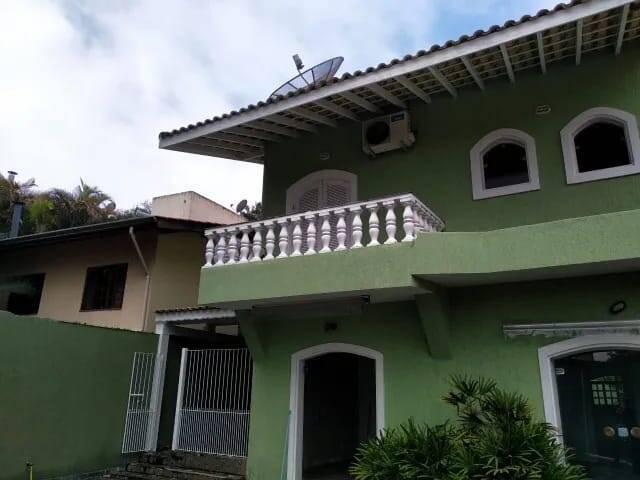 Sobrado para Venda em Carapicuíba - 5