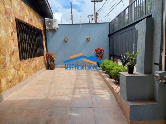 Casa Térrea para Venda em São Paulo - 2