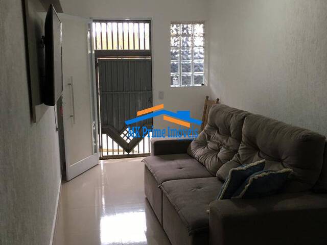 Sobrado para Venda em Carapicuíba - 3