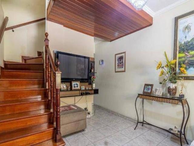 Sobrado para Venda em Osasco - 2
