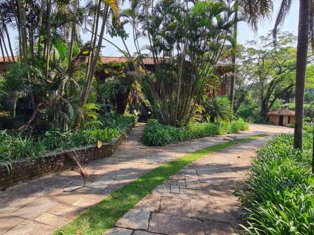Casa Térrea para Venda em Cotia - 2