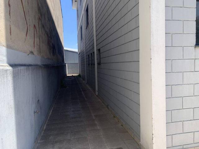 Prédio comercial para Locação em Jandira - 4