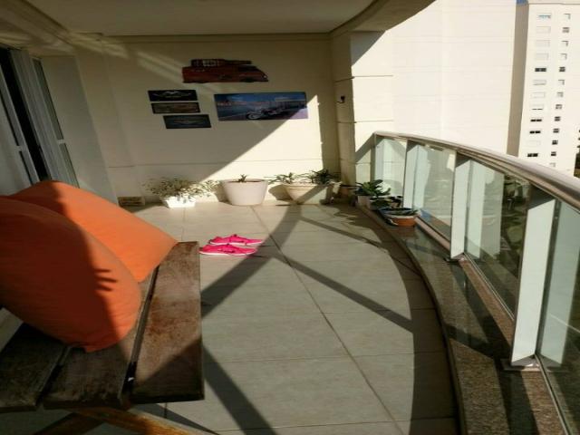 Apartamento para Venda em Santana de Parnaíba - 4