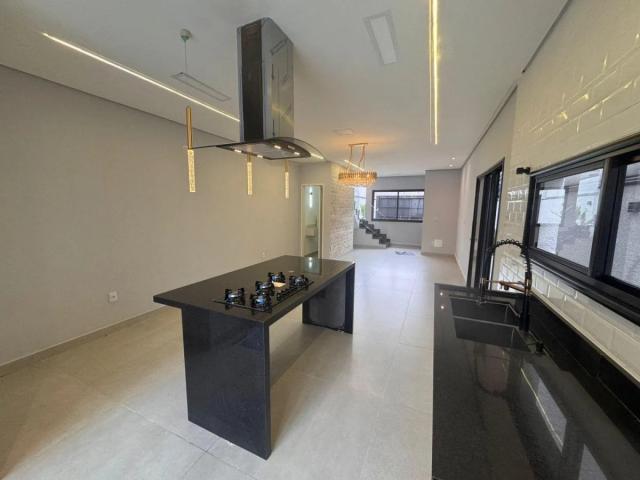 Casa em condomínio para Venda em Santana de Parnaíba - 4