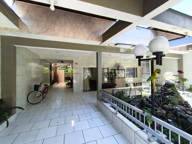 Casa Térrea para Venda em Mongaguá - 5