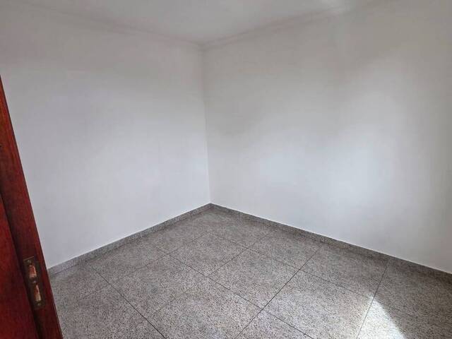 Apartamento para Venda em Carapicuíba - 5