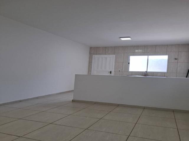 Casa Térrea para Venda em Cotia - 4