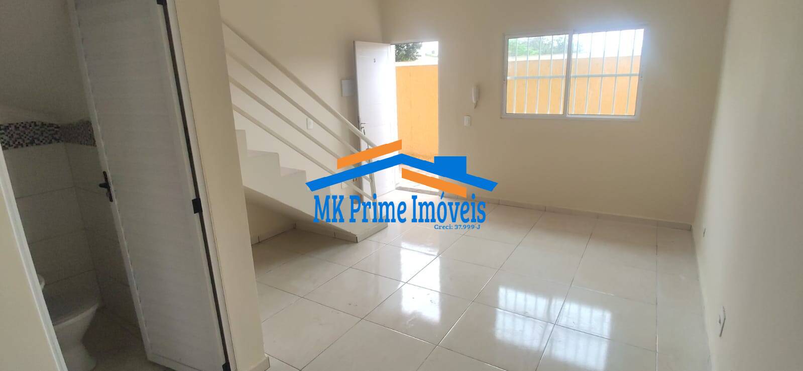 Casa de Condomínio para alugar com 2 quartos, 75m² - Foto 3