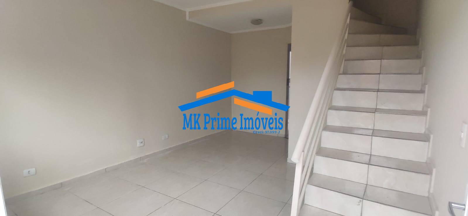 Casa de Condomínio para alugar com 2 quartos, 75m² - Foto 2
