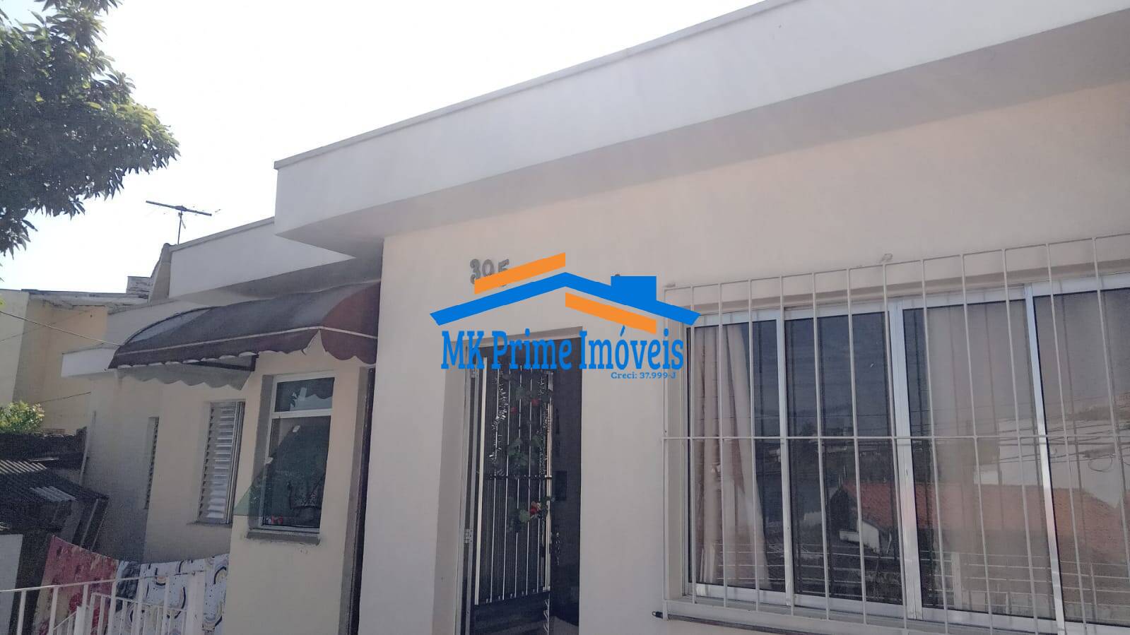 Casa à venda com 2 quartos, 95m² - Foto 1