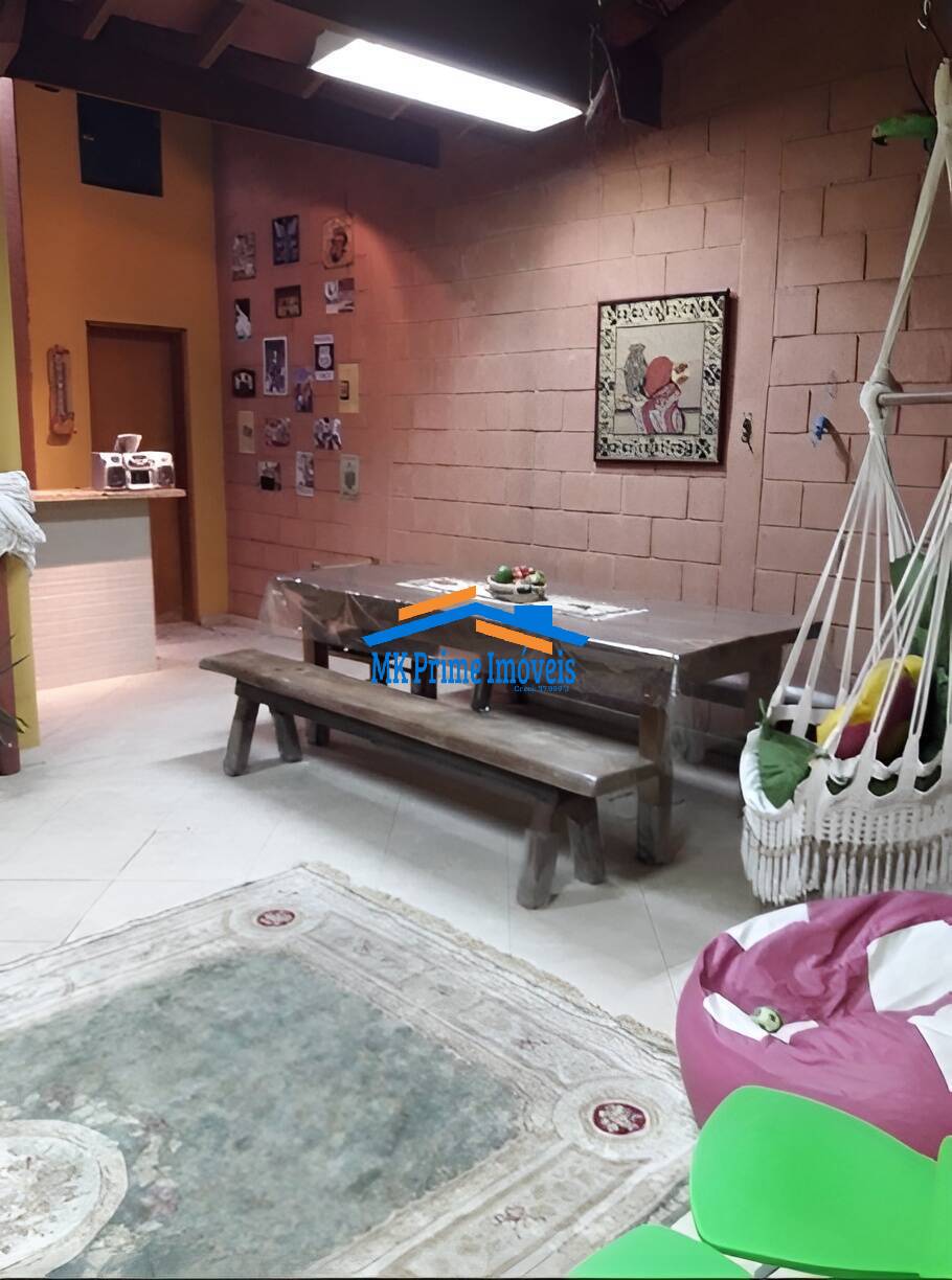 Sobrado, 4 quartos, 360 m² - Foto 17