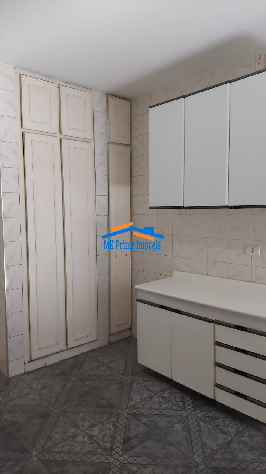 Casa à venda com 5 quartos, 170m² - Foto 4