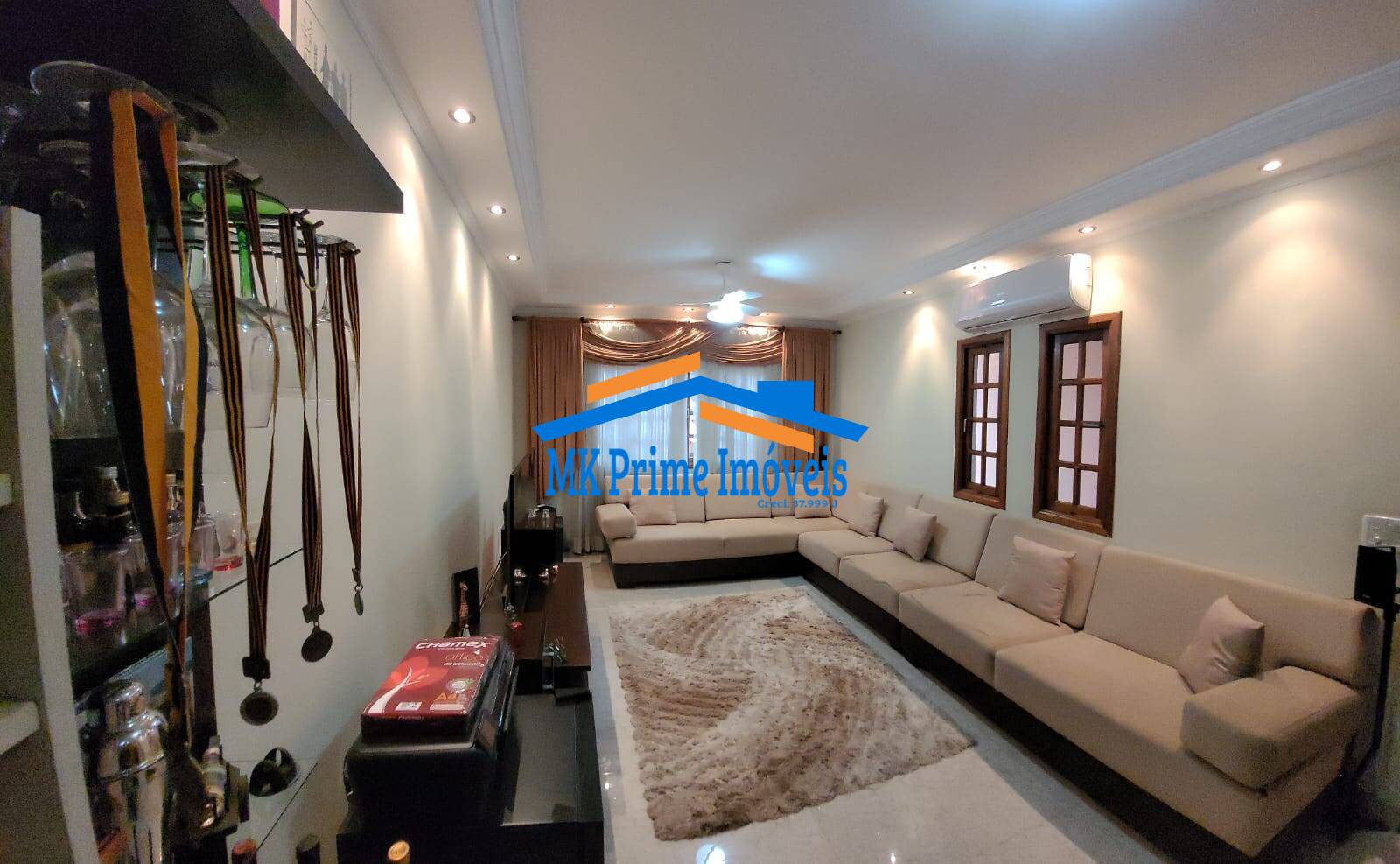 Sobrado à venda com 3 quartos, 150m² - Foto 1