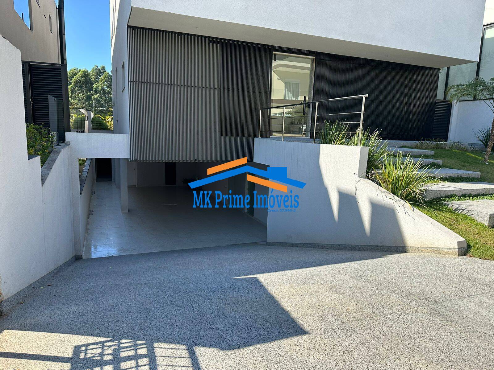 Casa de Condomínio à venda com 4 quartos, 510m² - Foto 2