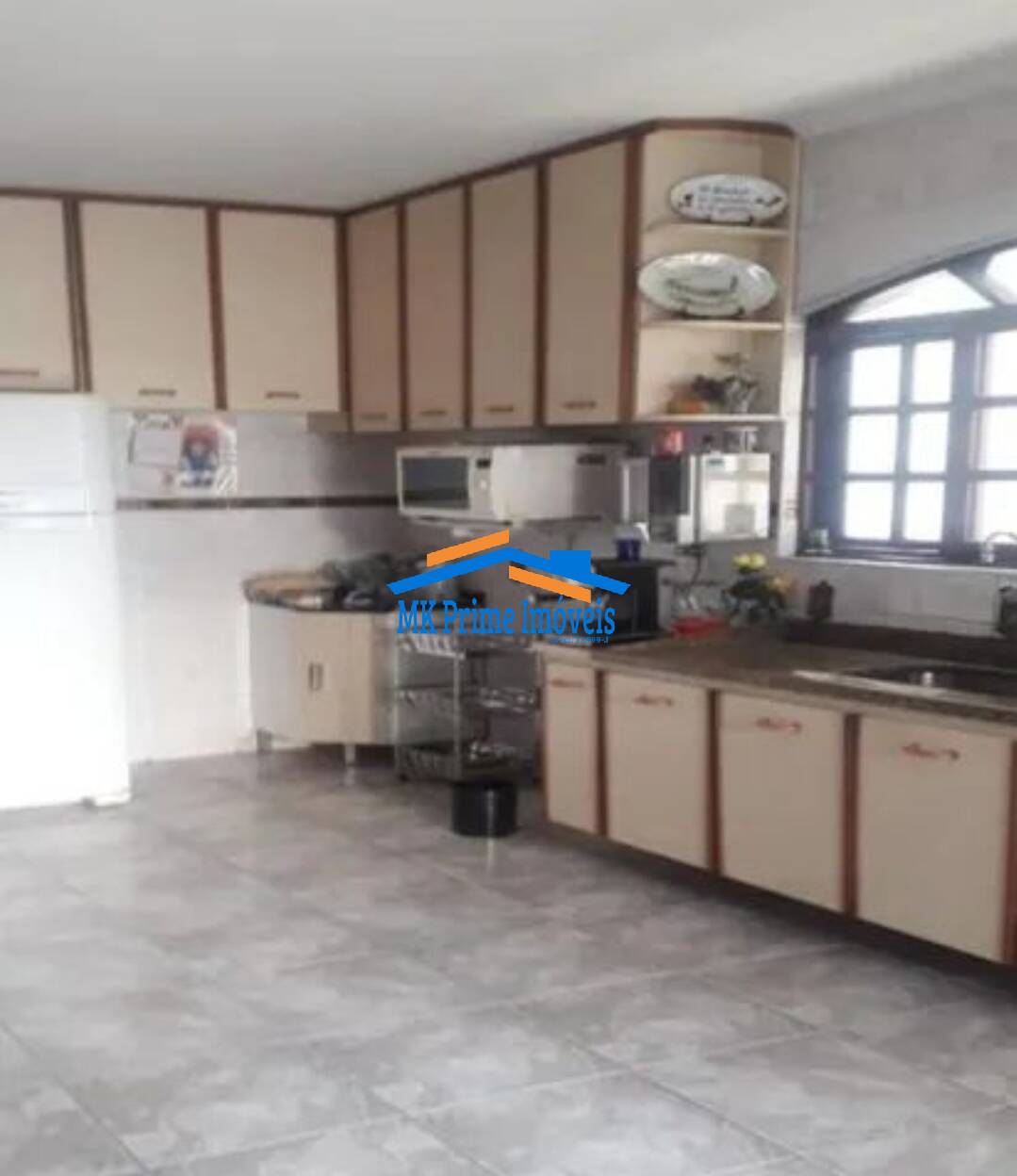 Casa à venda com 4 quartos, 370m² - Foto 8