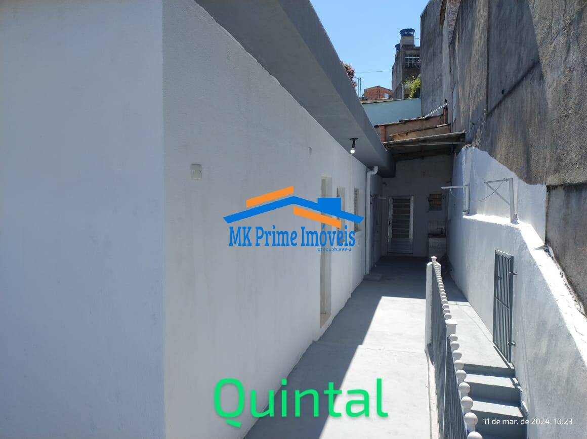 Casa à venda com 2 quartos, 125m² - Foto 2