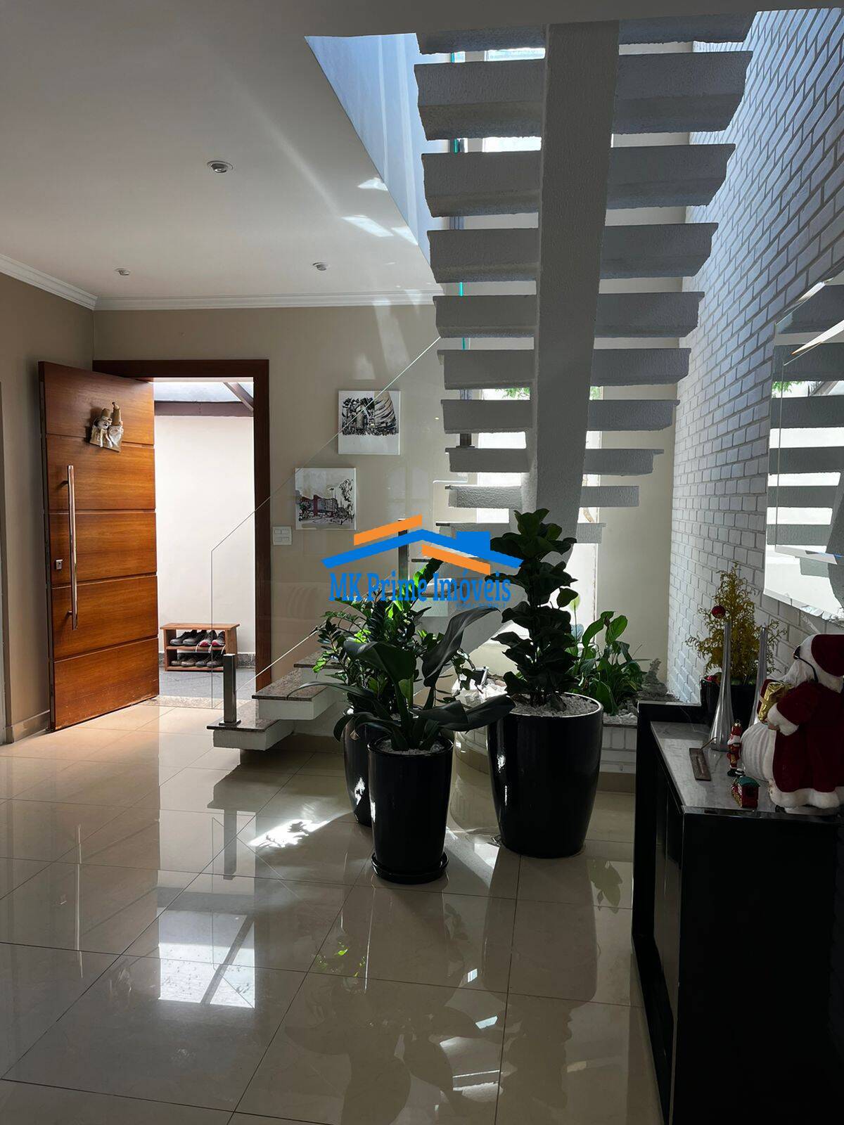 Sobrado à venda com 3 quartos, 370m² - Foto 3