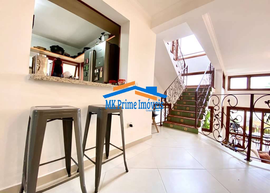 Casa de Condomínio à venda com 4 quartos, 325m² - Foto 5