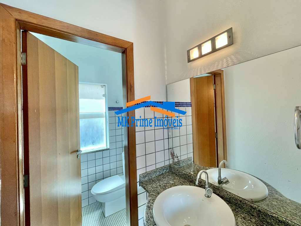 Casa de Condomínio para alugar com 4 quartos, 350m² - Foto 17
