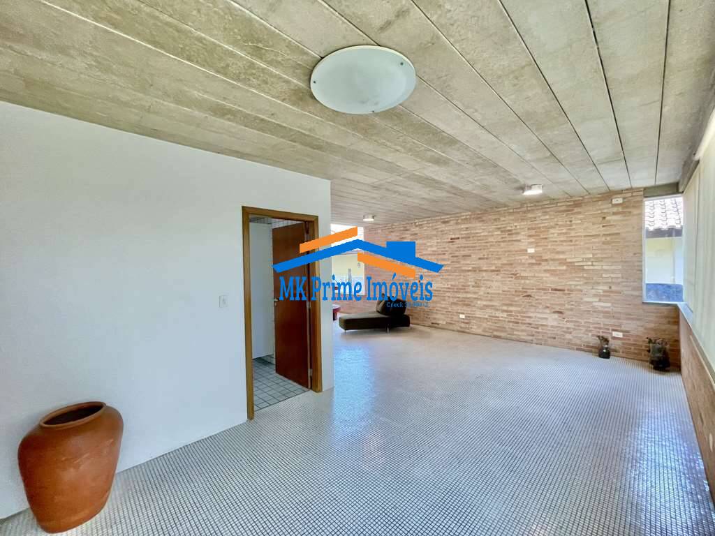 Casa de Condomínio para alugar com 4 quartos, 350m² - Foto 9
