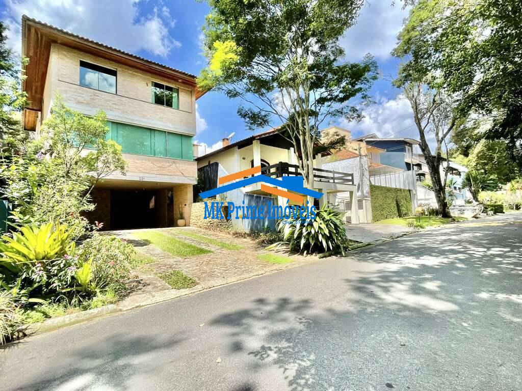 Casa de Condomínio para alugar com 4 quartos, 350m² - Foto 2