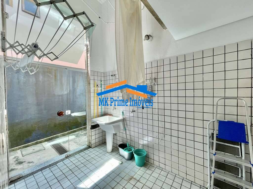 Casa de Condomínio para alugar com 4 quartos, 350m² - Foto 39