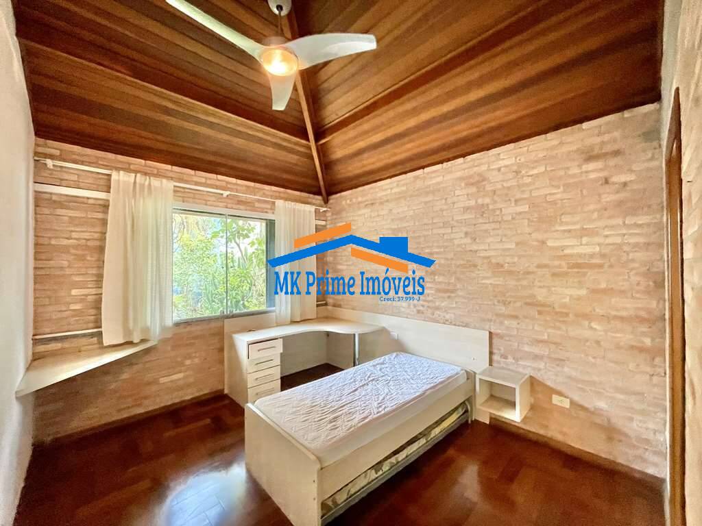 Casa de Condomínio para alugar com 4 quartos, 350m² - Foto 26