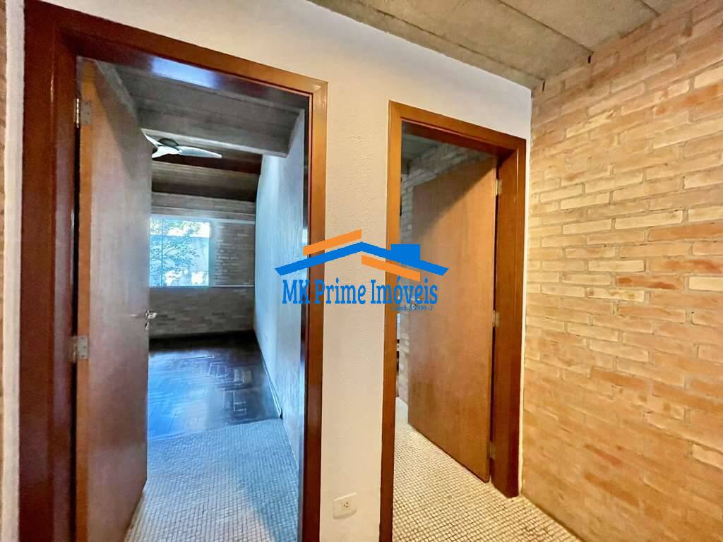 Casa de Condomínio para alugar com 4 quartos, 350m² - Foto 21