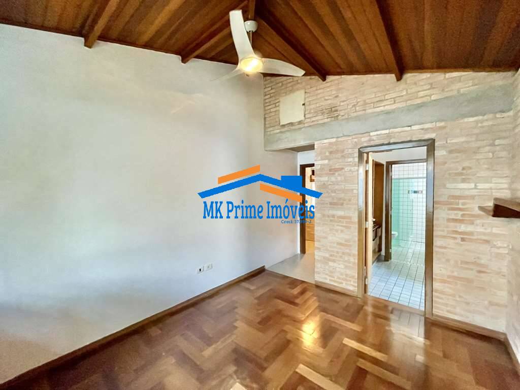 Casa de Condomínio para alugar com 4 quartos, 350m² - Foto 23