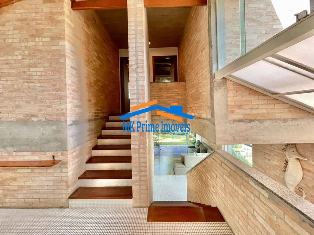 Casa de Condomínio para alugar com 4 quartos, 350m² - Foto 20
