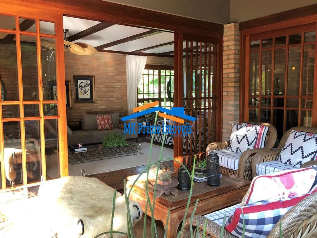 Casa de Condomínio à venda com 4 quartos, 450m² - Foto 2
