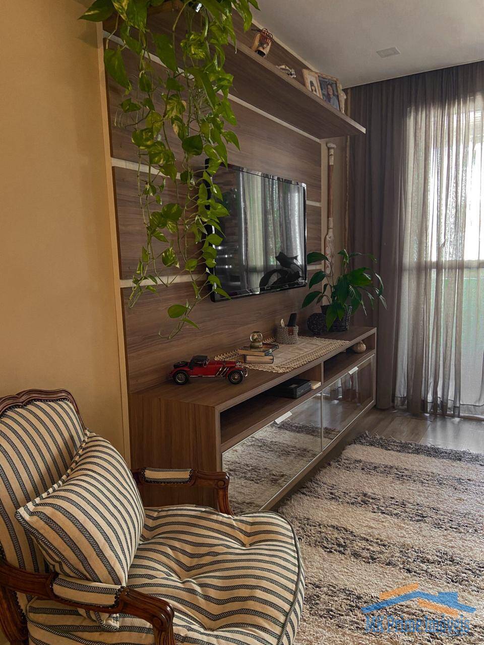 Apartamento à venda com 3 quartos, 84m² - Foto 2