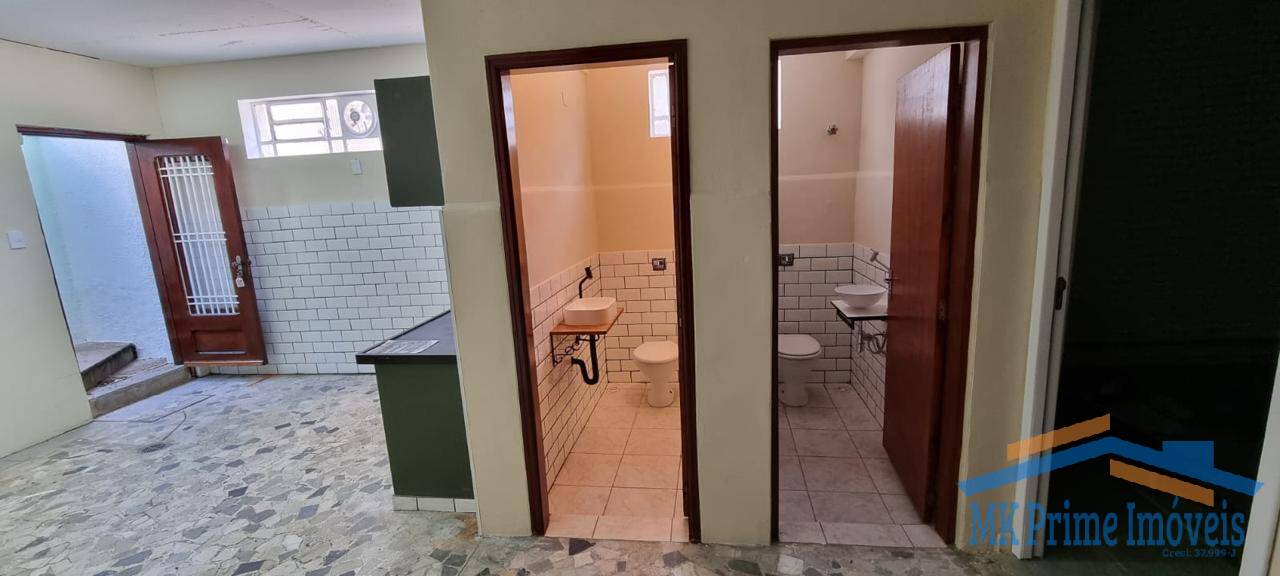 Sobrado para alugar com 4 quartos, 239m² - Foto 31