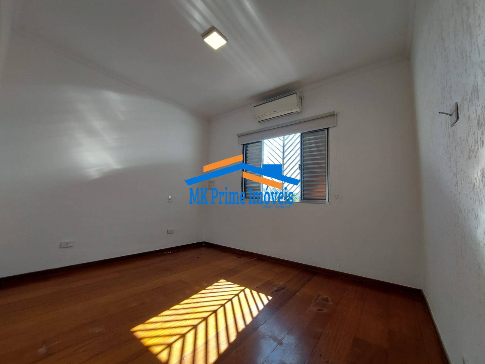 Sobrado à venda com 2 quartos, 218m² - Foto 23