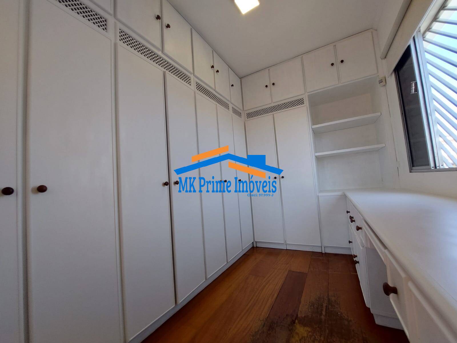 Sobrado à venda com 2 quartos, 218m² - Foto 29