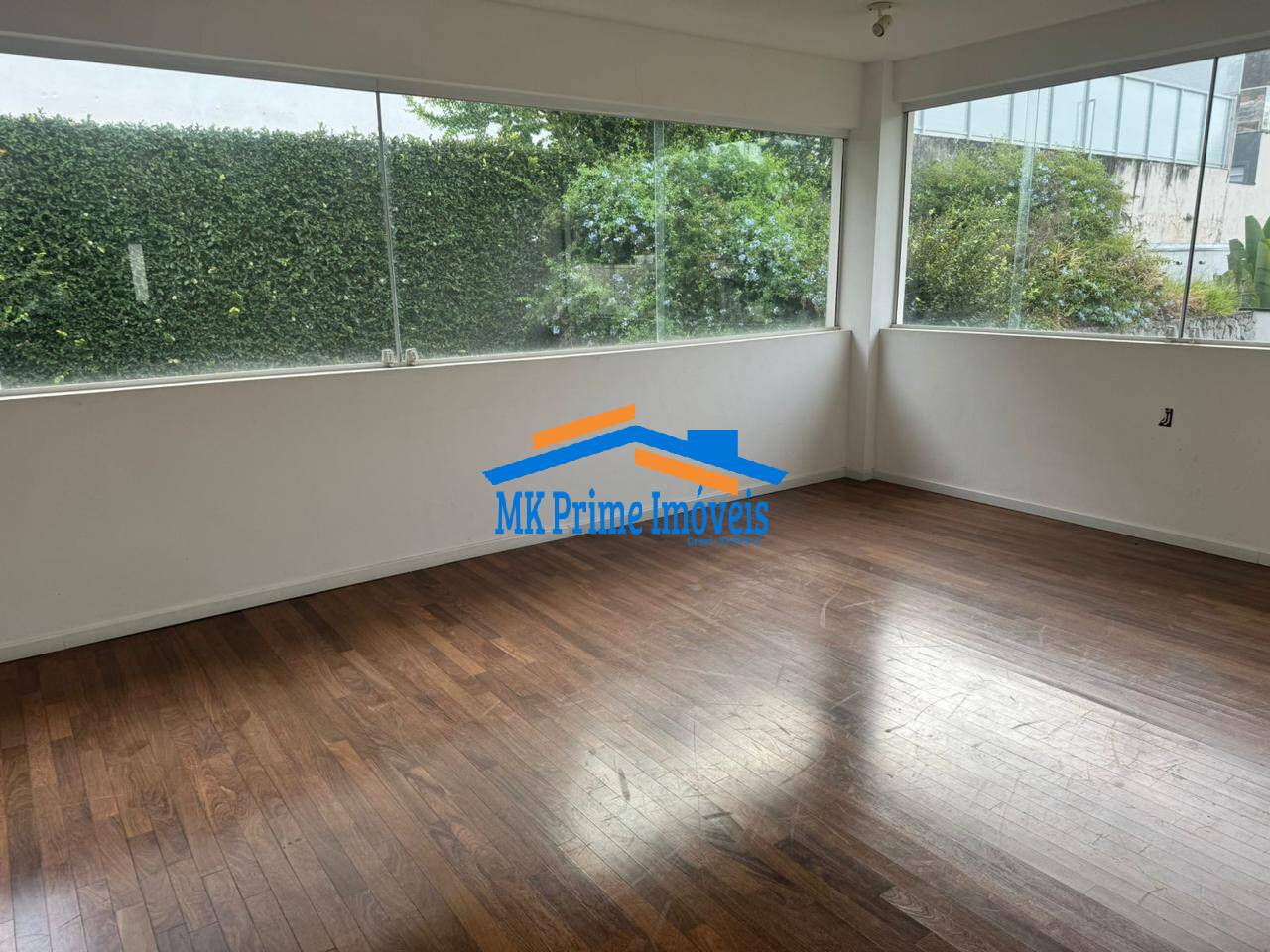 Casa de Condomínio à venda e aluguel com 4 quartos, 385m² - Foto 25