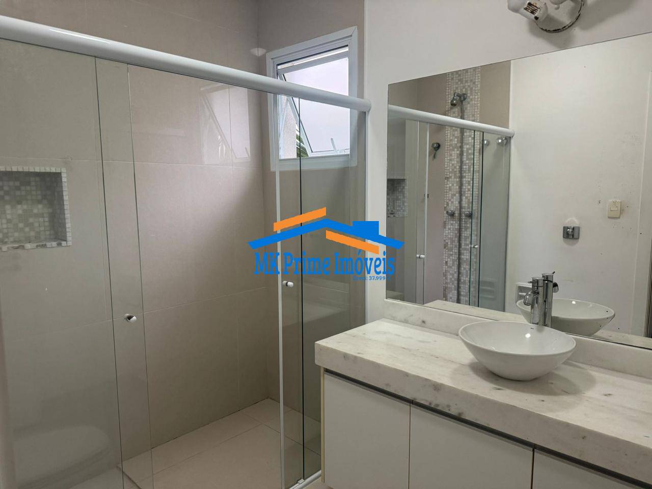 Casa de Condomínio à venda e aluguel com 4 quartos, 385m² - Foto 29