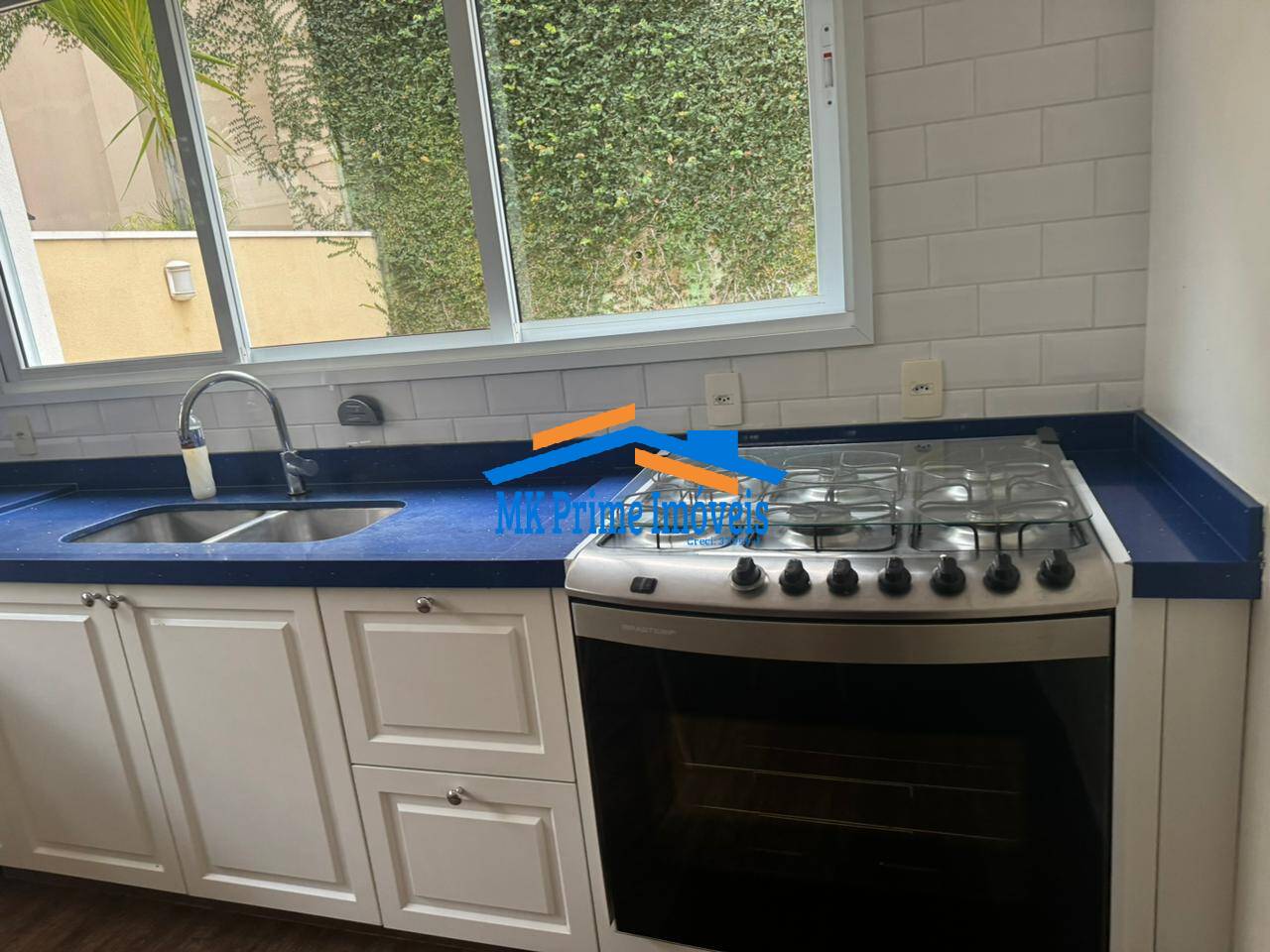 Casa de Condomínio à venda e aluguel com 4 quartos, 385m² - Foto 11