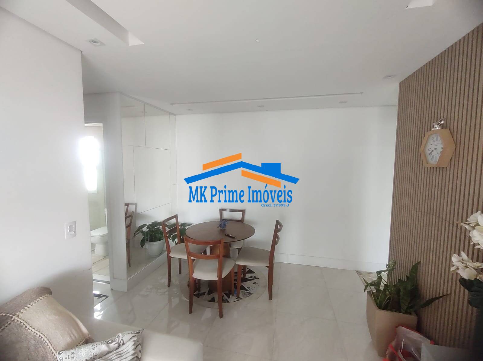 Apartamento à venda com 2 quartos, 64m² - Foto 5