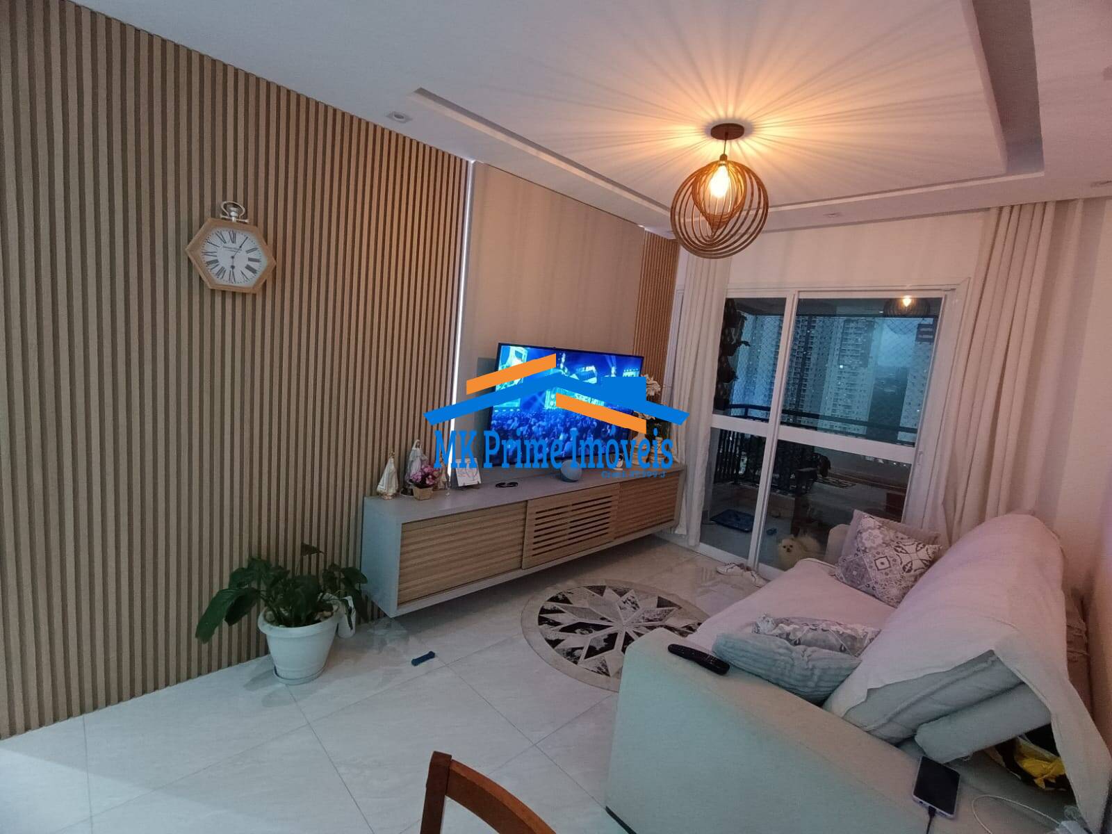 Apartamento à venda com 2 quartos, 64m² - Foto 2